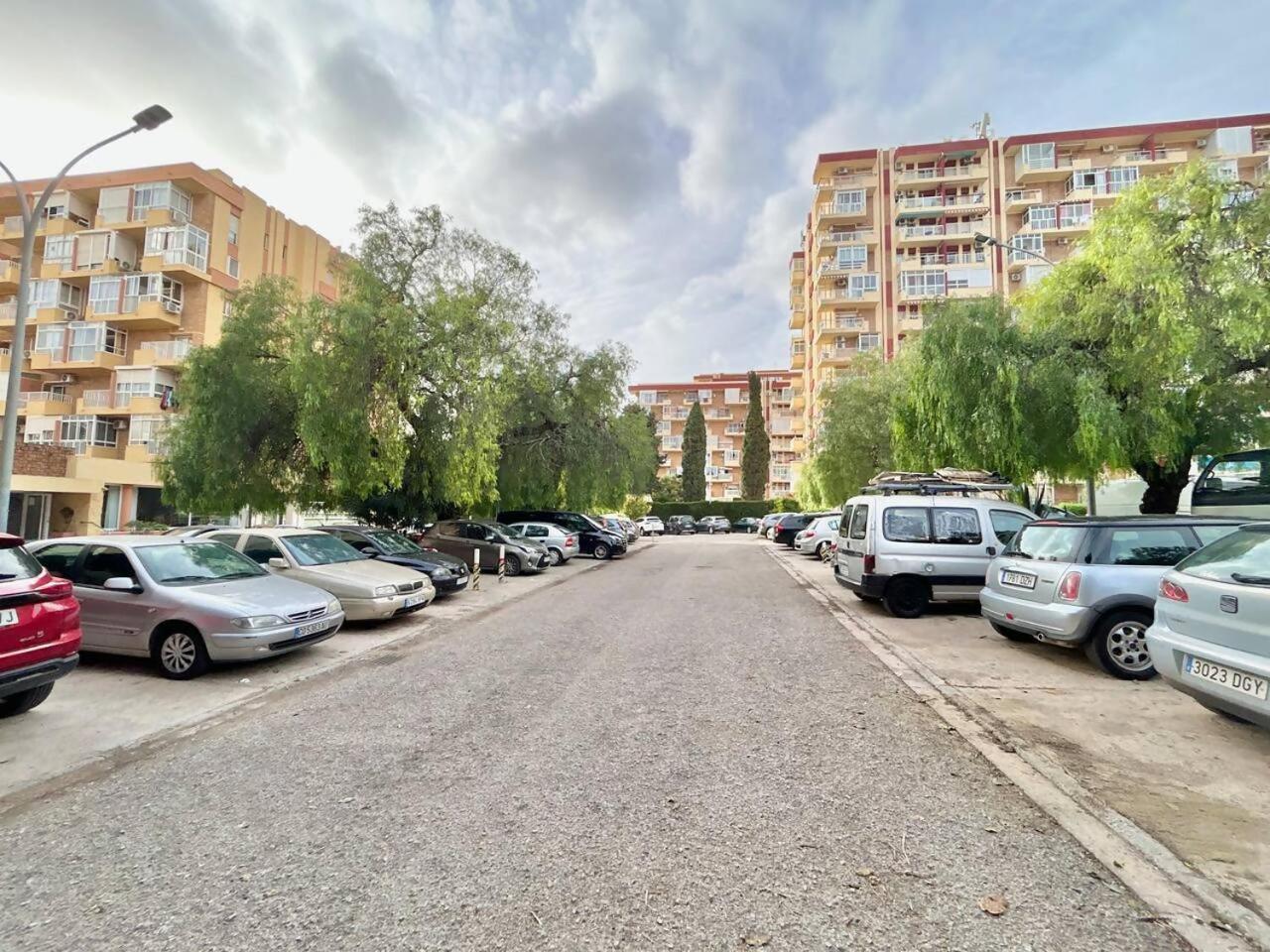 Acogedor Apartamento En Benalmadena Vistas Exterior photo